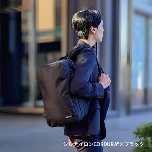 旅行も仕事も。圧縮リュック「One」｜洋服圧縮で大容量かつコンパクト