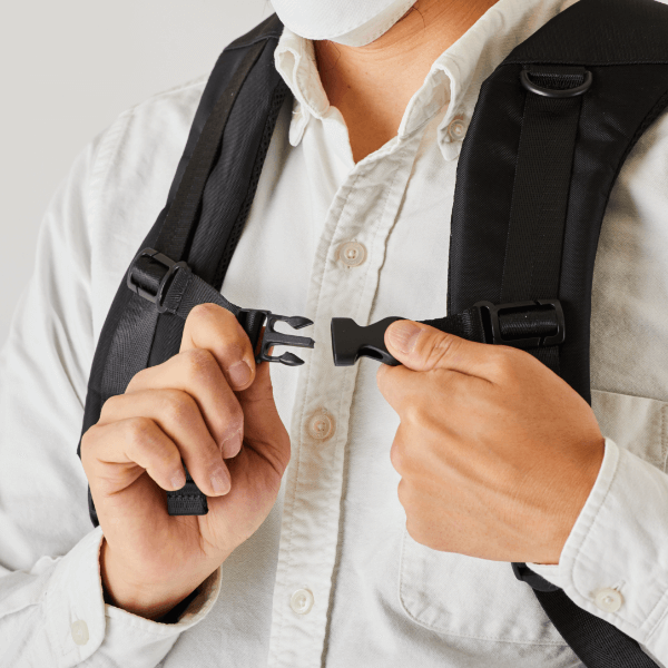 旅行も仕事も。圧縮リュック「One」｜洋服圧縮で大容量かつ